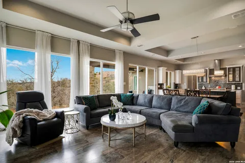 $759,000 | 165 Antler Falls Run, Comfort, TX 78013