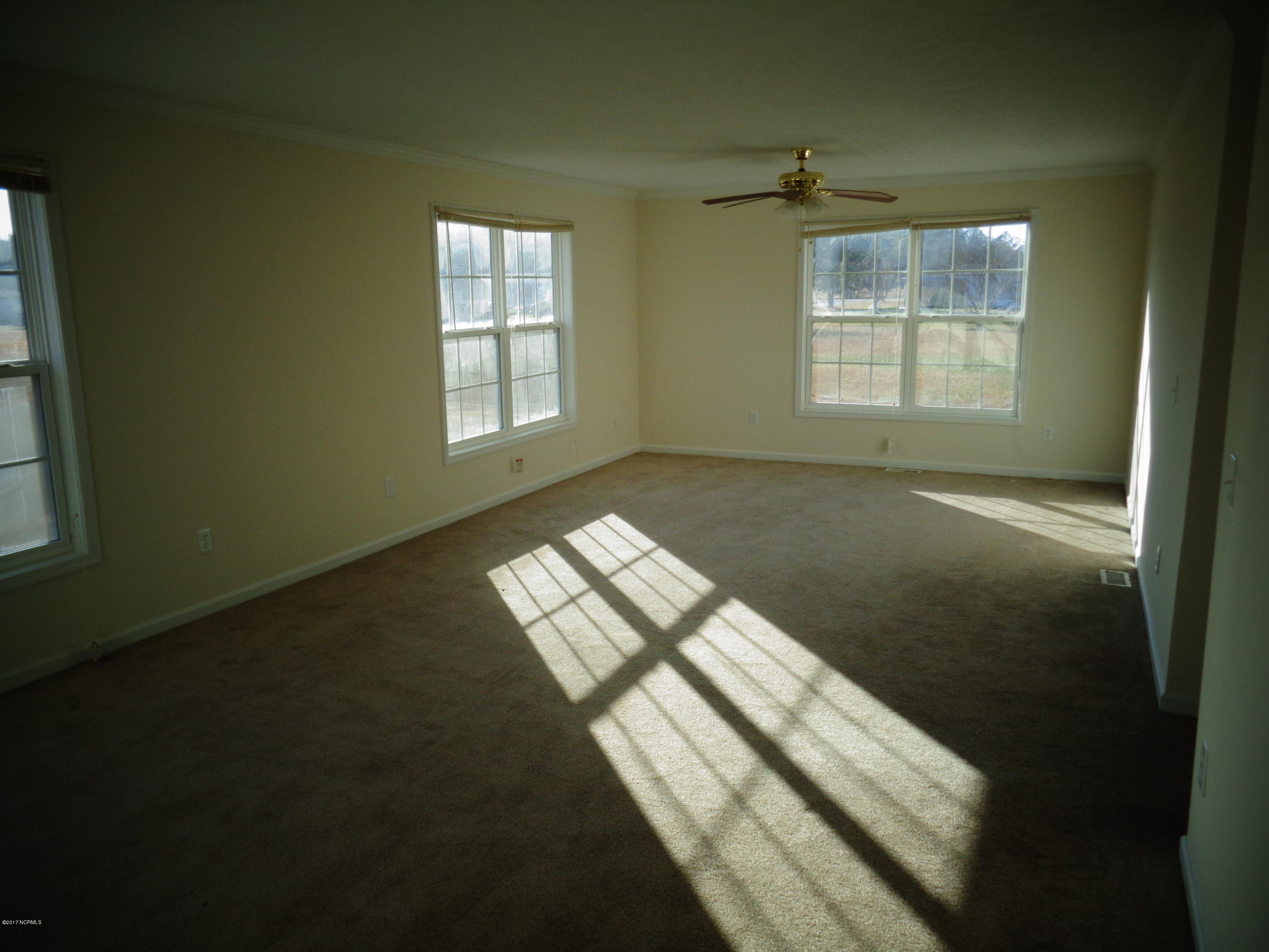 4935 Drake Road Battleboro, NC 27809 - Photo 11 of 19 DSC00462
