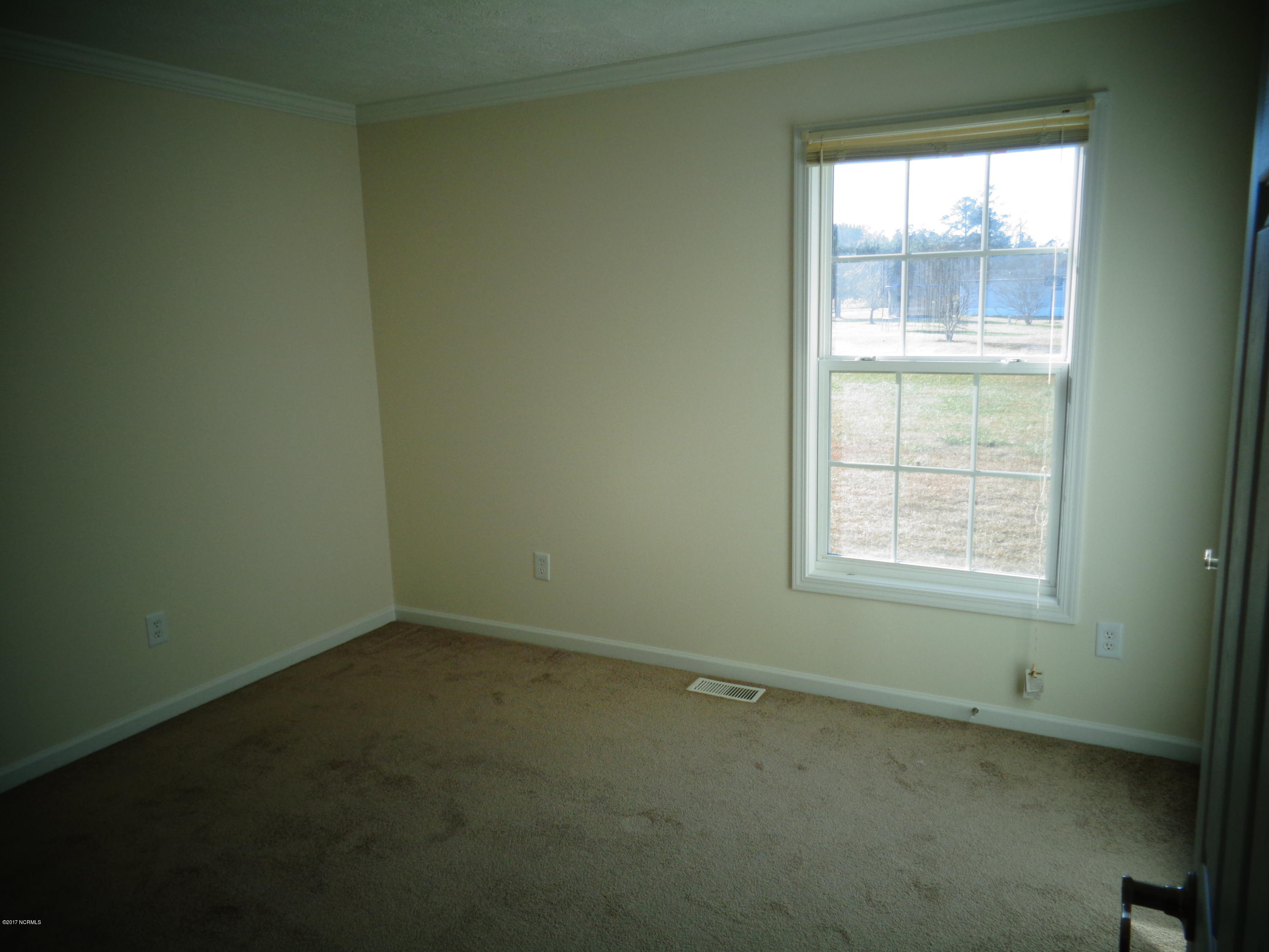 4935 Drake Road Battleboro, NC 27809 - Photo 15 of 19 DSC00466