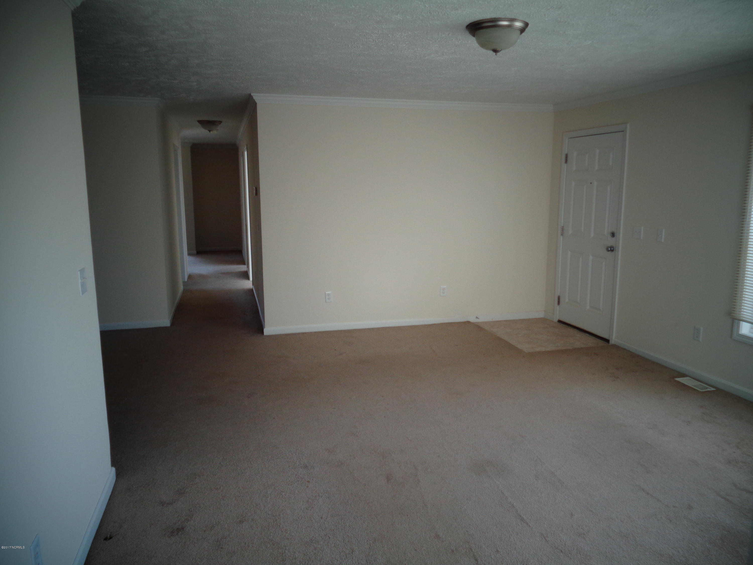 4935 Drake Road Battleboro, NC 27809 - Photo 17 of 19 DSC00468