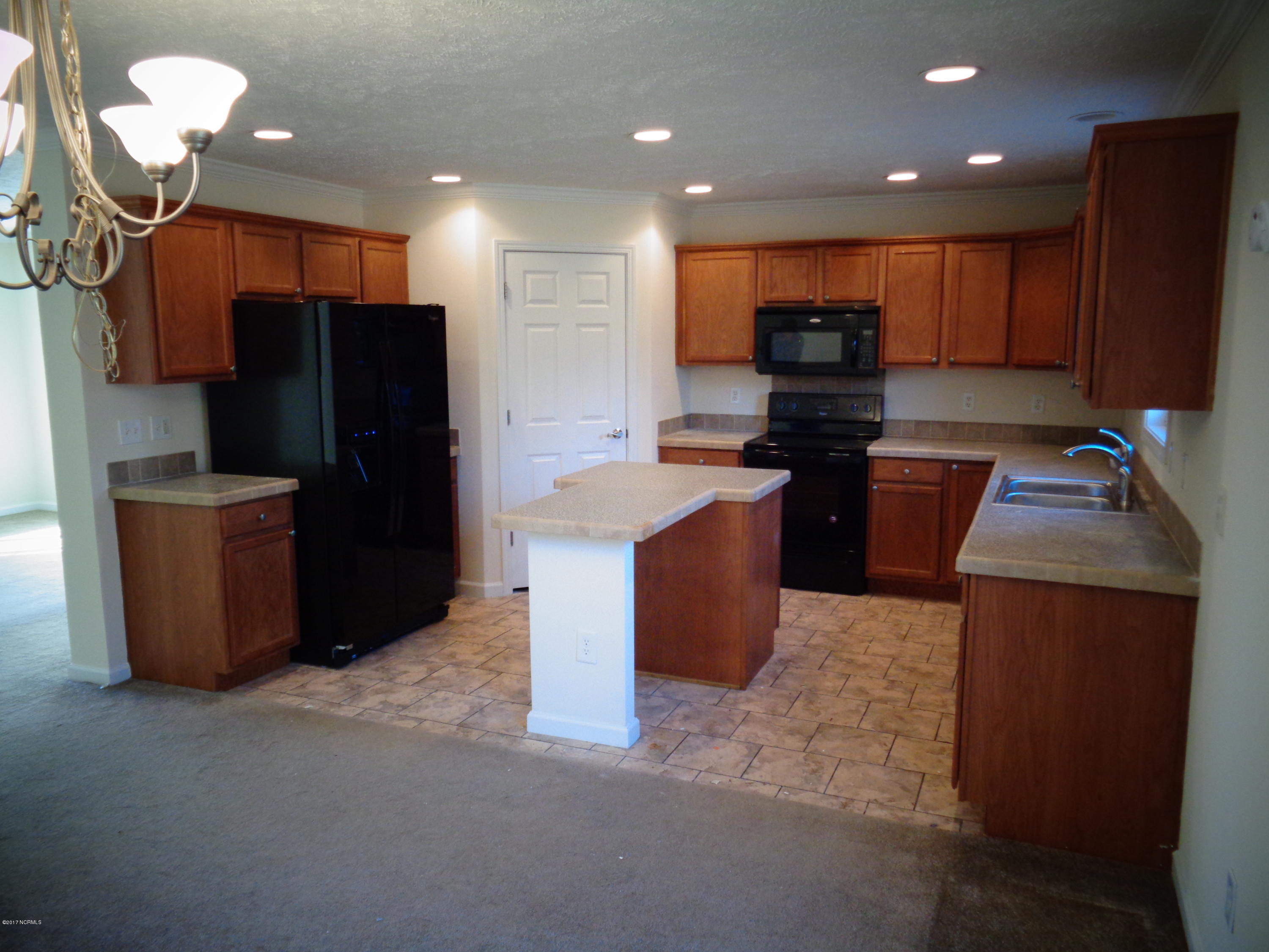 4935 Drake Road Battleboro, NC 27809 - Photo 5 of 19 DSC00450