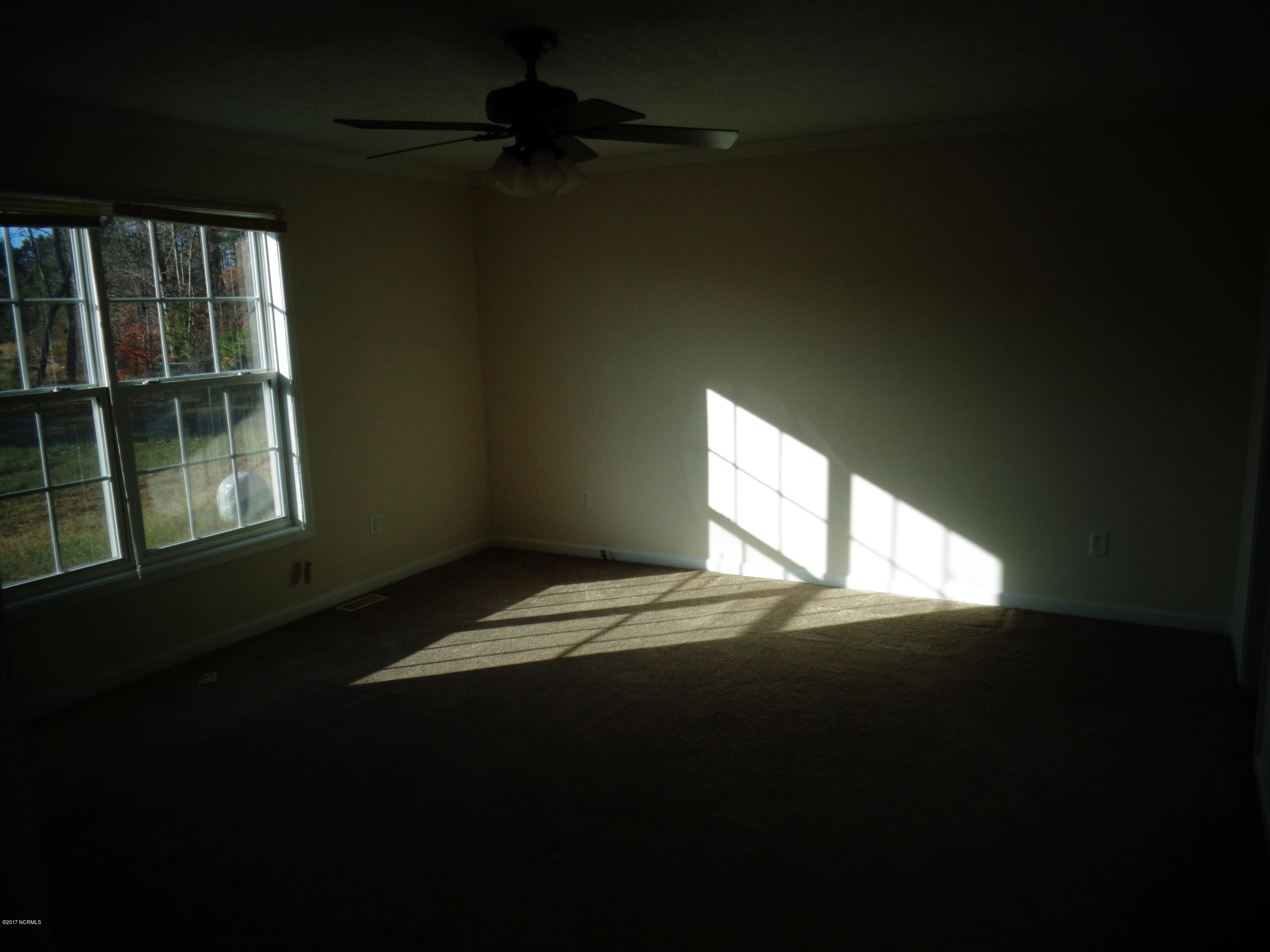 4935 Drake Road Battleboro, NC 27809 - Photo 8 of 19 DSC00456