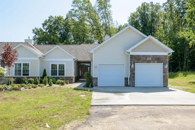 $469,900 | 309 Waldon Drive, Battle Creek, MI 49015