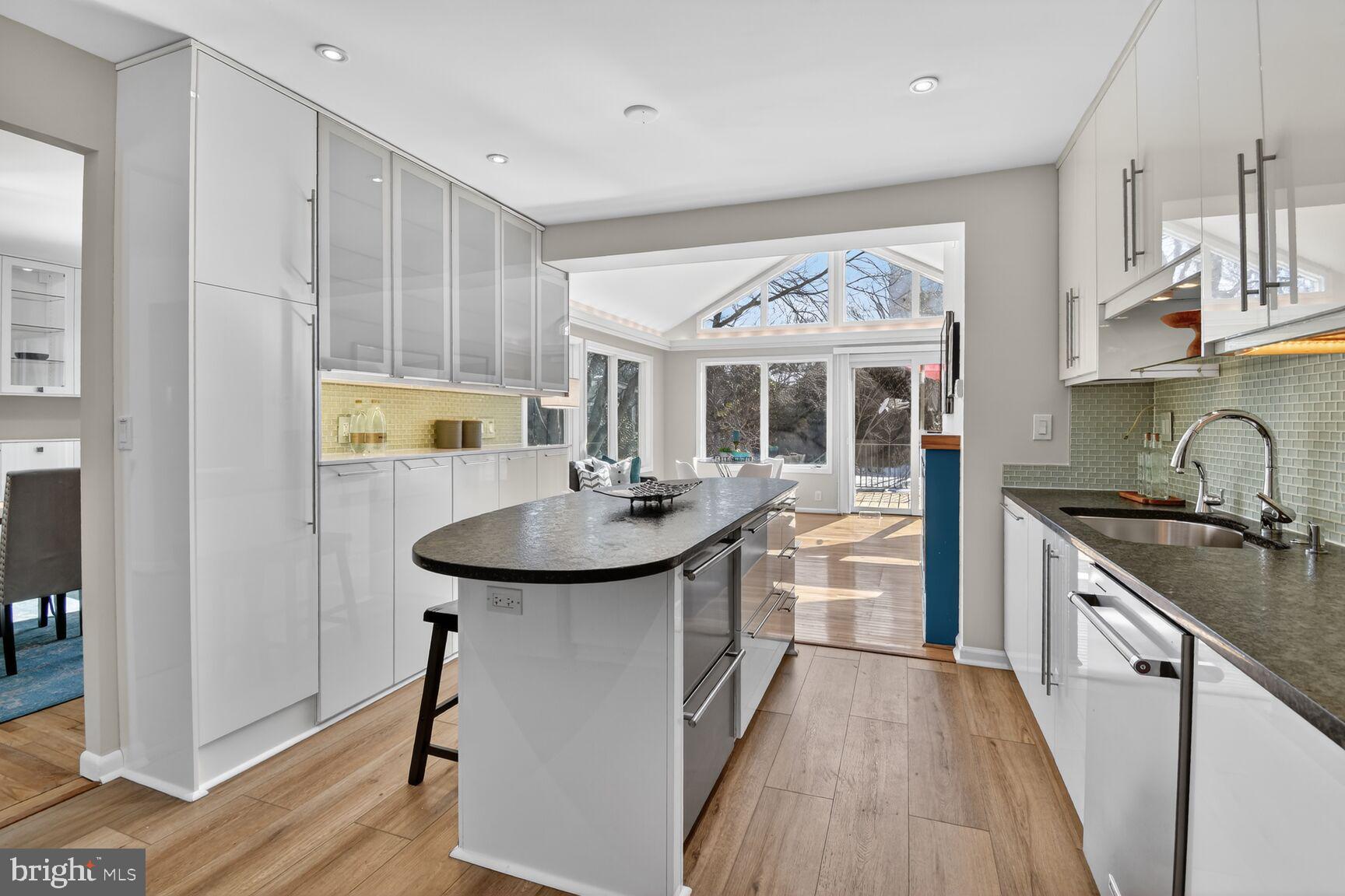 6514 Winnepeg Road Bethesda, MD 20817 - Photo 23 of 59