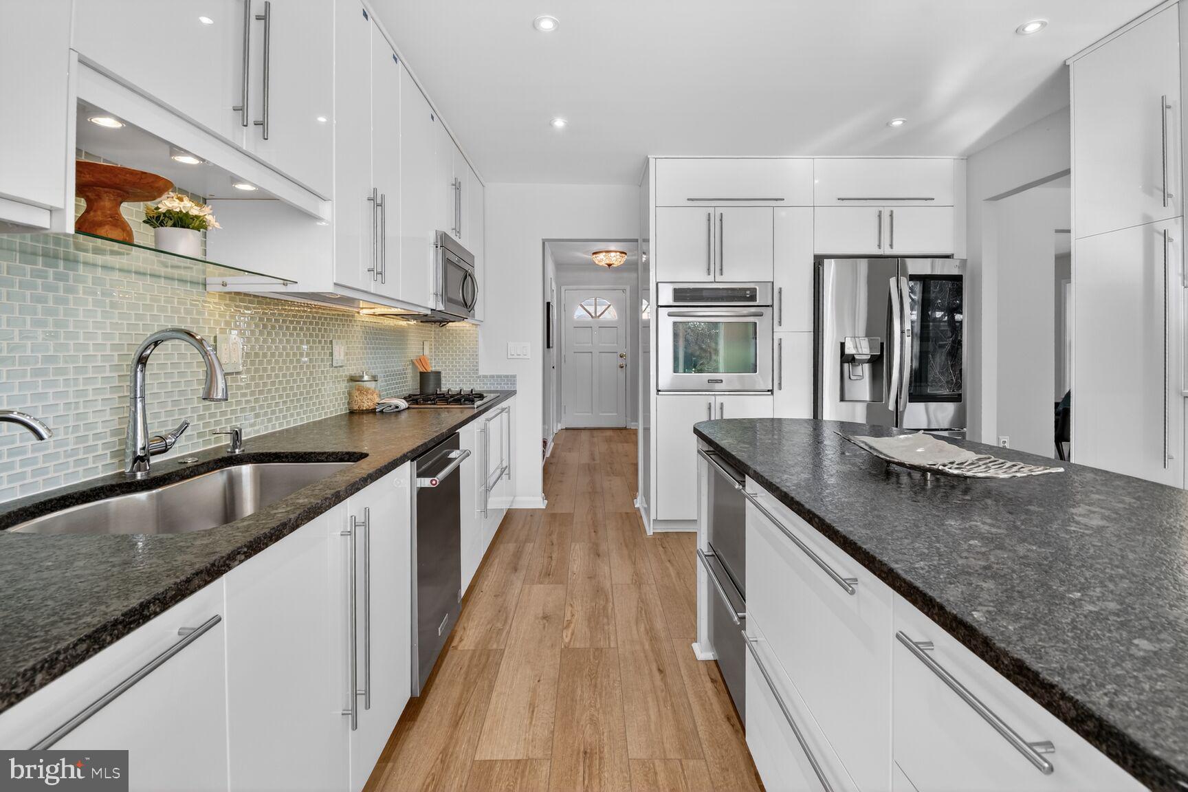 6514 Winnepeg Road Bethesda, MD 20817 - Photo 25 of 59