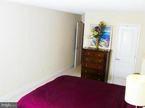 1220 Blair Mill Road, Unit 1110 Silver Spring, MD 20910 - Photo 18 of 21 Bedroom (Master)