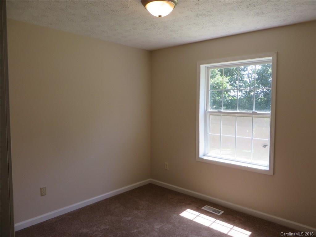 4295 Hunter Rhyne Road Lincolnton, NC 28092 - Photo 11 of 16 Gallery Image 11