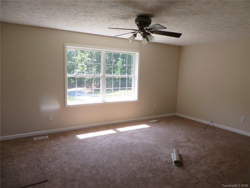 4295 Hunter Rhyne Road Lincolnton, NC 28092 - Photo 4 of 16 Gallery Image 4
