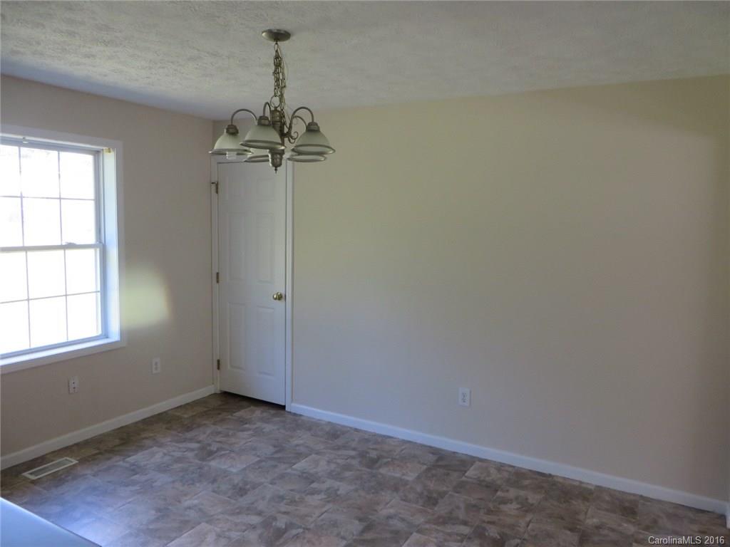 4295 Hunter Rhyne Road Lincolnton, NC 28092 - Photo 5 of 16 Gallery Image 5