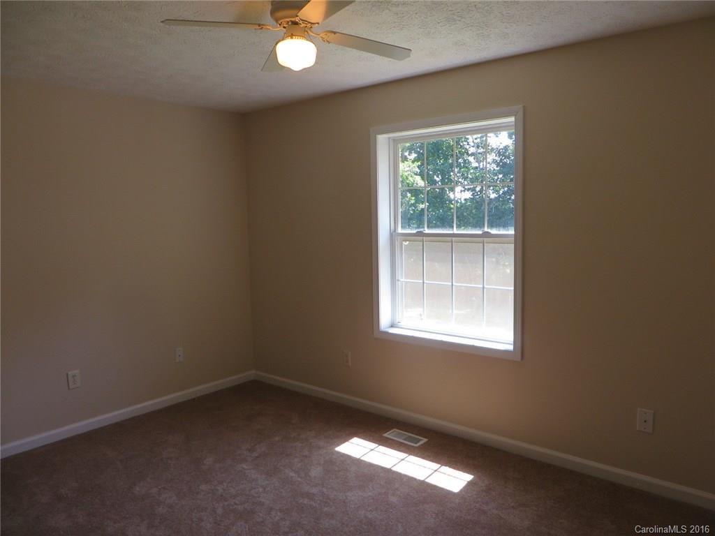 4295 Hunter Rhyne Road Lincolnton, NC 28092 - Photo 10 of 16 Gallery Image 10