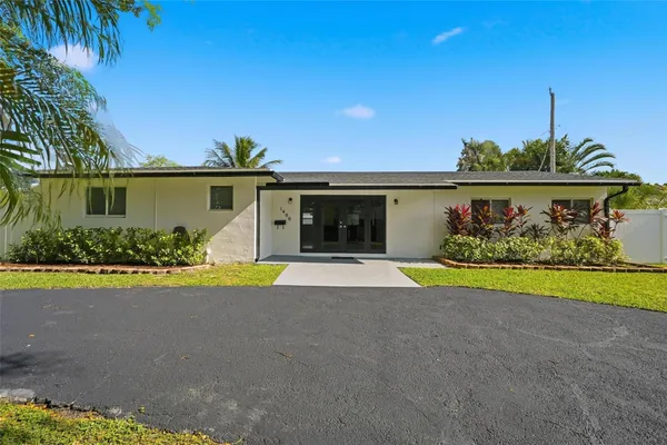 $4,800 | 1400 Southeast 8th Avenue, Deerfield Beach, FL 33441