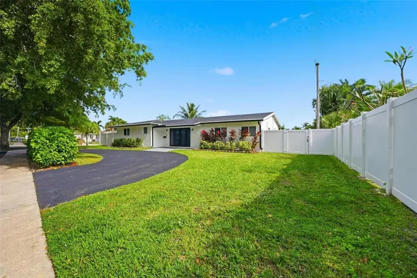 $4,800 | 1400 Southeast 8th Avenue, Deerfield Beach, FL 33441