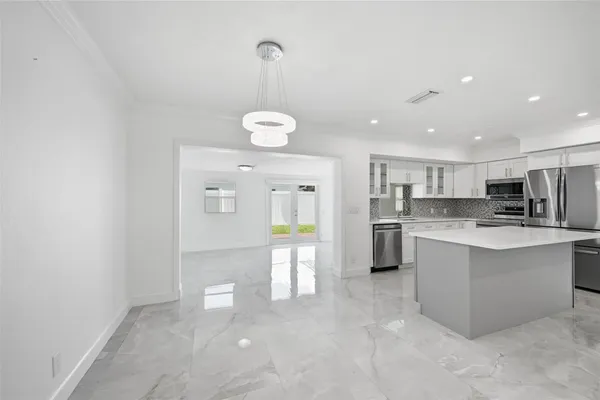 $4,800 | 1400 Southeast 8th Avenue, Deerfield Beach, FL 33441