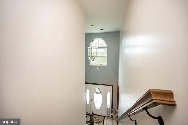 a bathroom with a toilet