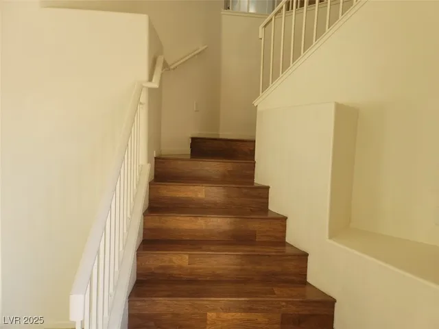 $1,895 | 1085 Fan Coral Avenue, Las Vegas, NV 89123