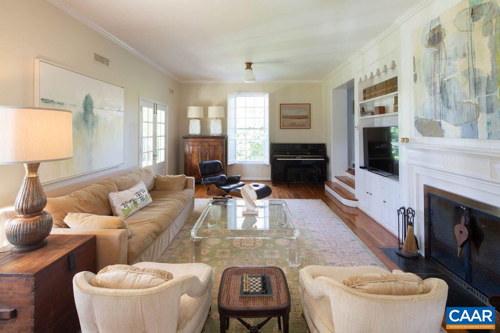 1306 Rugby Road Charlottesville, VA 22903 - Photo 11 of 50 Gallery Image 11