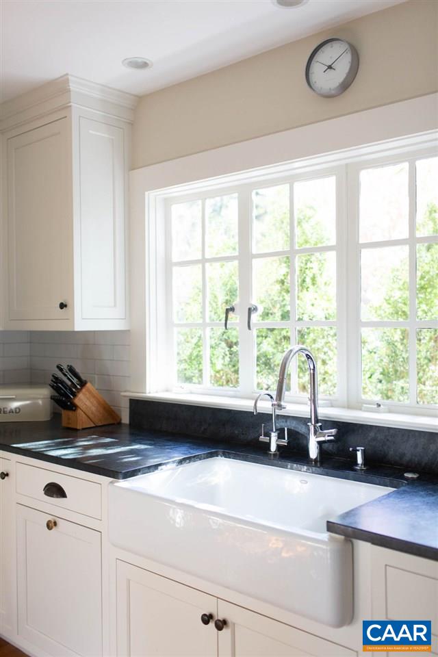 1306 Rugby Road Charlottesville, VA 22903 - Photo 24 of 50 Gallery Image 24