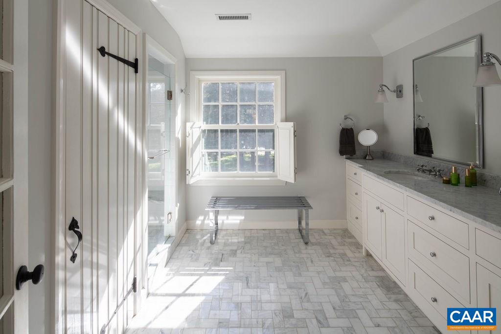 1306 Rugby Road Charlottesville, VA 22903 - Photo 40 of 50 Gallery Image 40