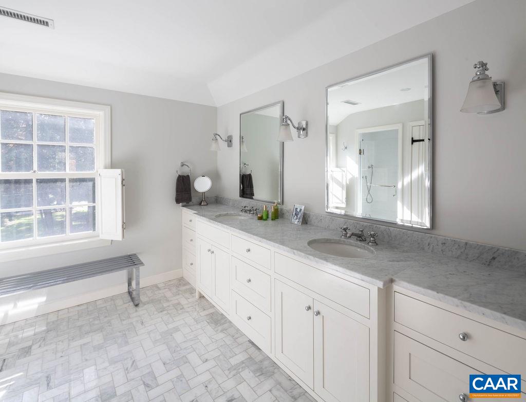 1306 Rugby Road Charlottesville, VA 22903 - Photo 41 of 50 Gallery Image 41