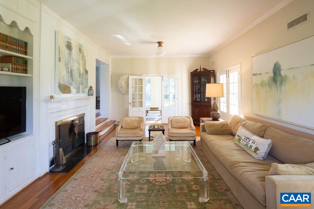 1306 Rugby Road Charlottesville, VA 22903 - Photo 6 of 50 Gallery Image 6