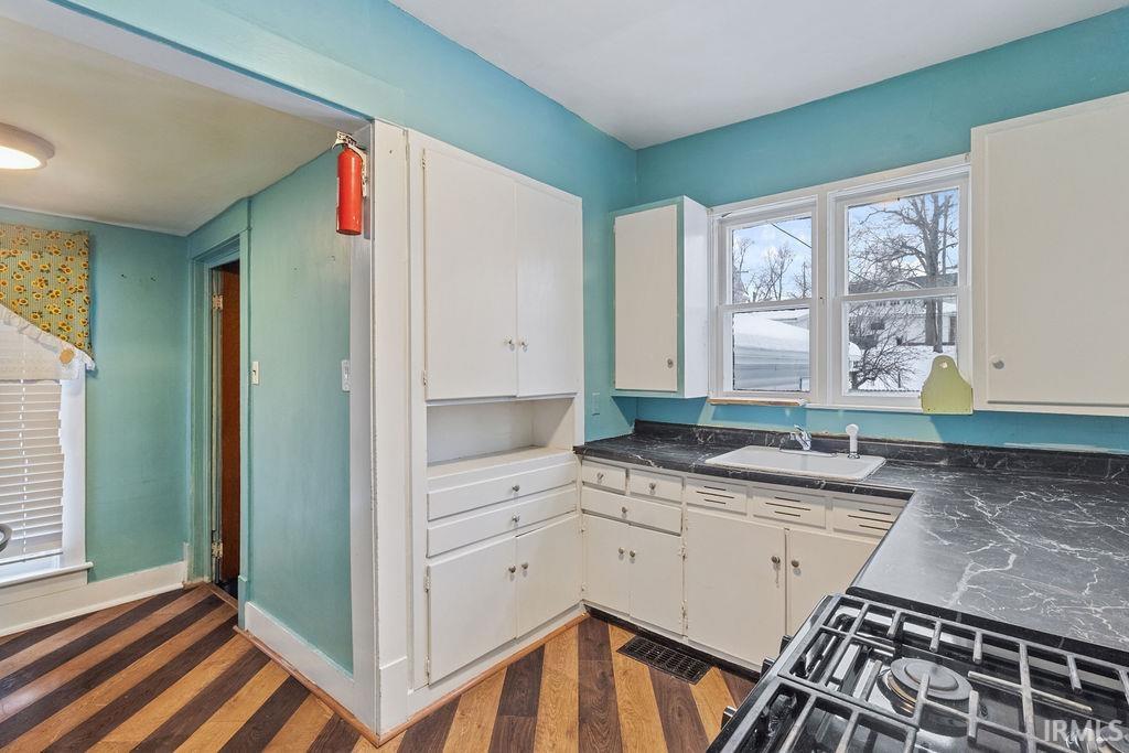 541 East Main Street Warsaw, IN 46580 - Photo 11 of 32