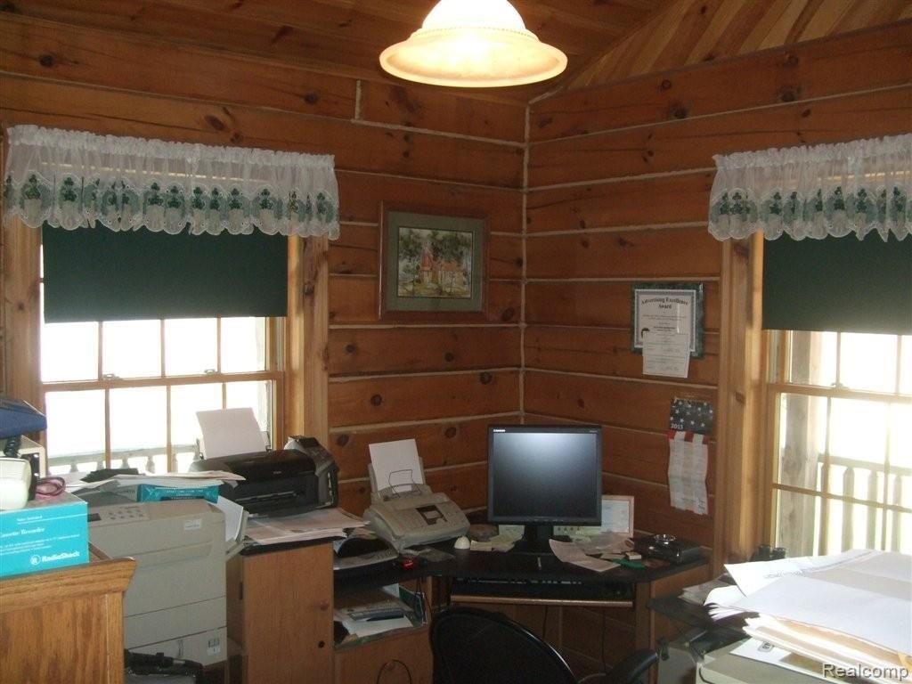 100 Henderson Road Sandusky, MI 48471 - Photo 7 of 22 DSCF9795.JPG