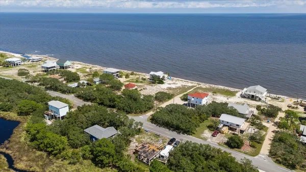 $995,000 | 6 Kingfish Street, Alligator Point, FL 32346