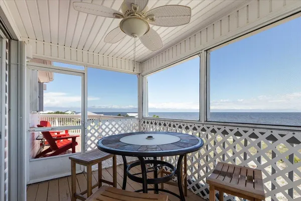 $995,000 | 6 Kingfish Street, Alligator Point, FL 32346