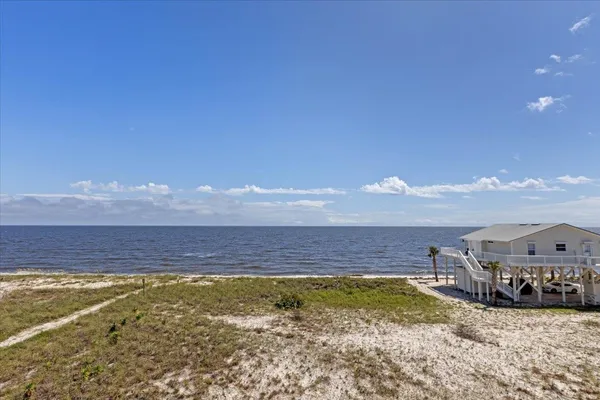 $995,000 | 6 Kingfish Street, Alligator Point, FL 32346