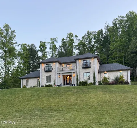$949,000 | 103 Fernwood Lane Southwest, Wise, VA 24293