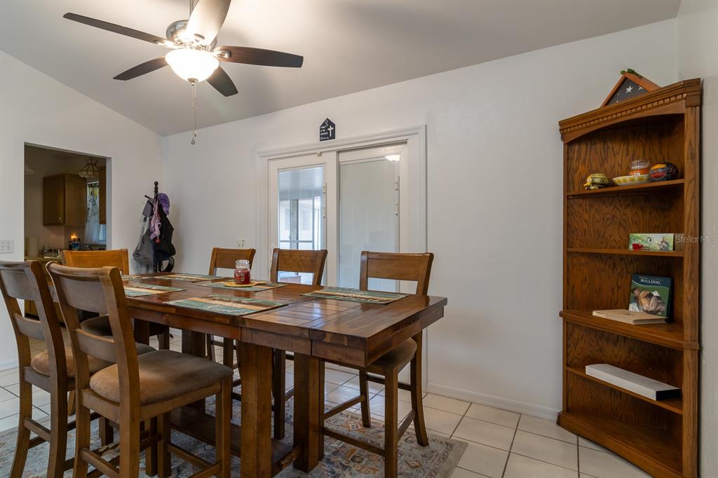 300 Southwest Brighton Court Fort White, FL 32038 - Photo 11 of 35