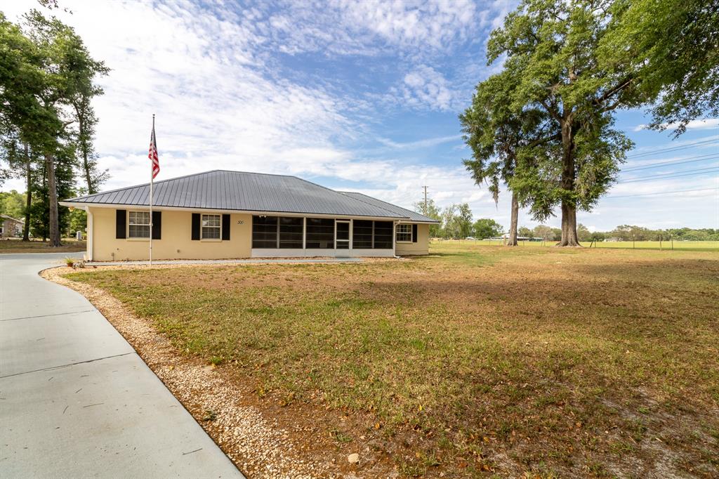 300 Southwest Brighton Court Fort White, FL 32038 - Photo 3 of 35
