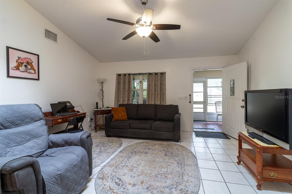 300 Southwest Brighton Court Fort White, FL 32038 - Photo 8 of 35