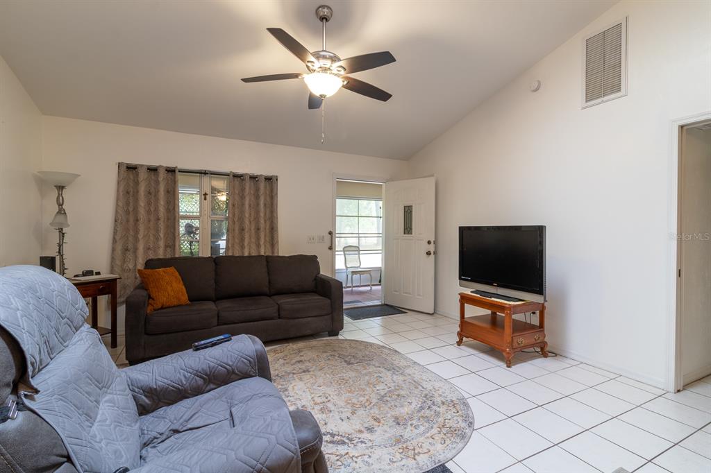 300 Southwest Brighton Court Fort White, FL 32038 - Photo 9 of 35