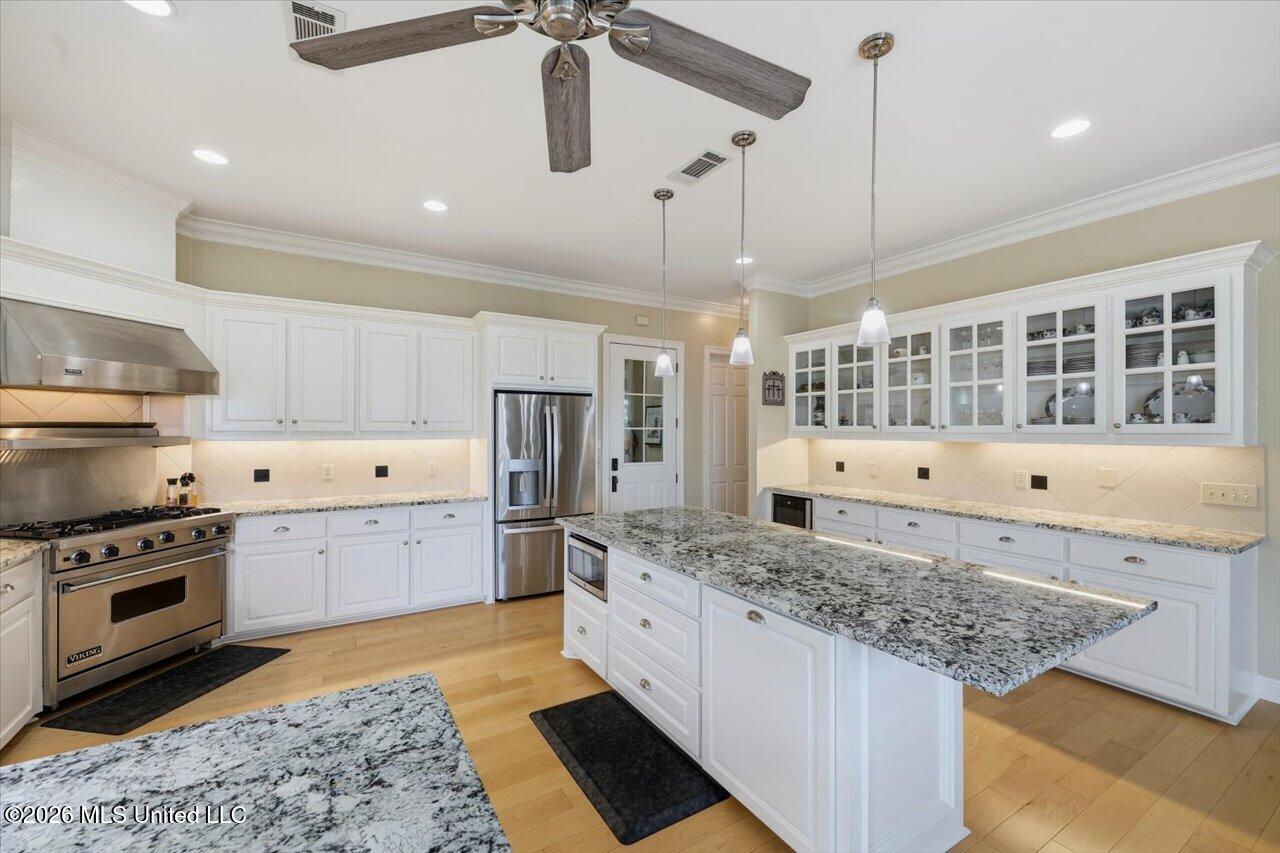 297 Roses Bluff Drive Madison, MS 39110 - Photo 16 of 78 Custom Cabinetry