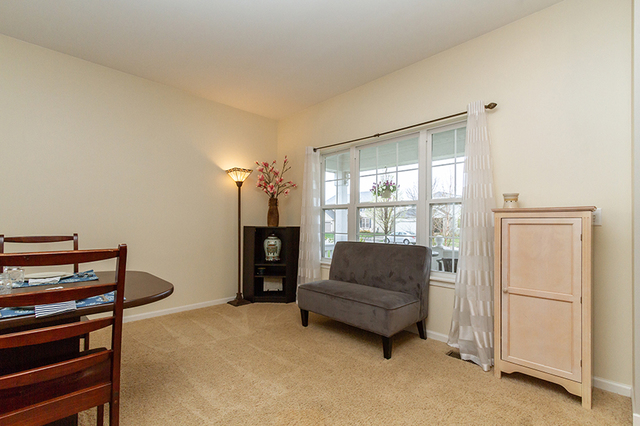 1403 Beachview Road Pingree Grove, IL 60140 - Photo 7 of 27