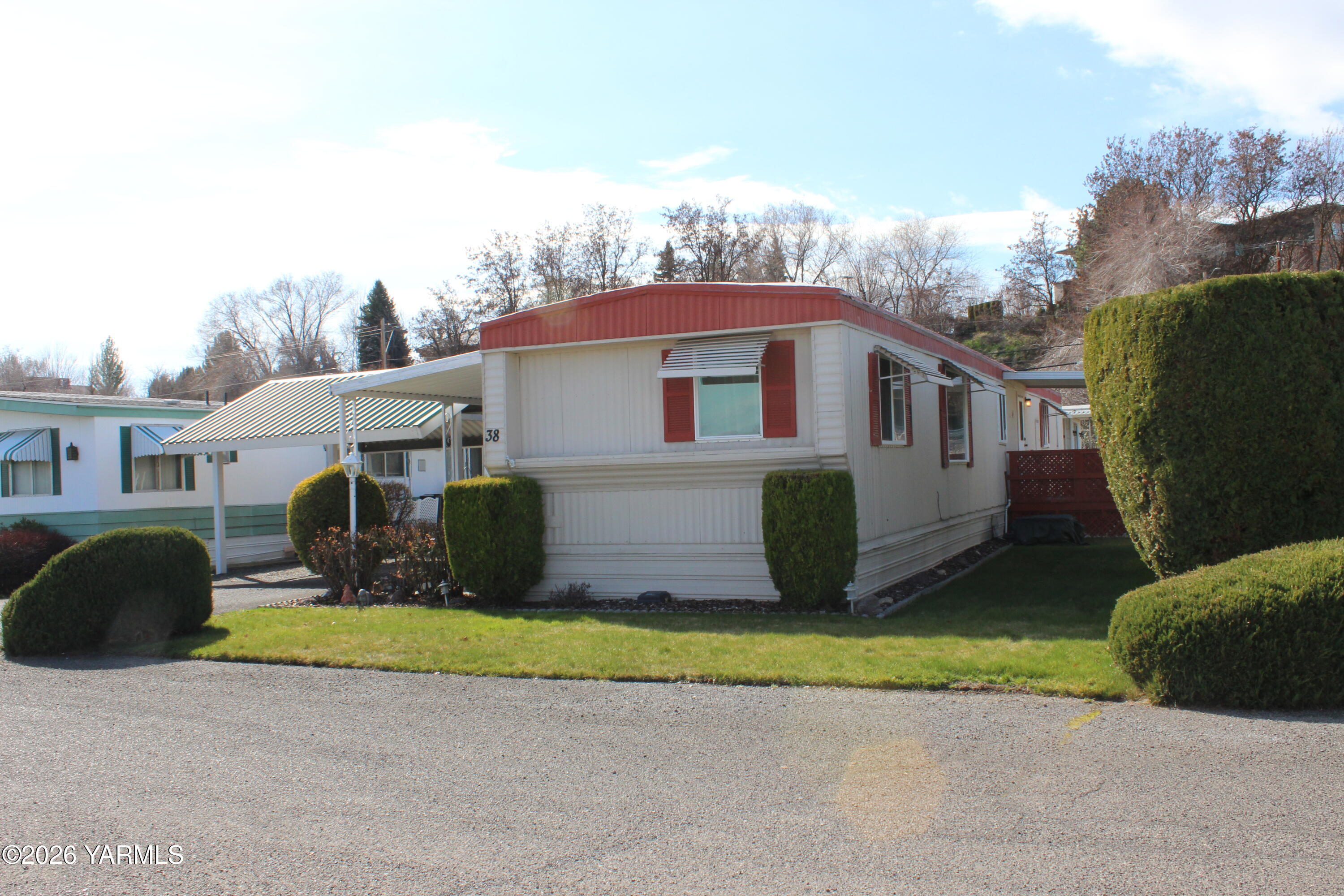 3601 Castlevale Road, Unit 38 Yakima, WA 98902 - Photo 3 of 29 IMG_9174