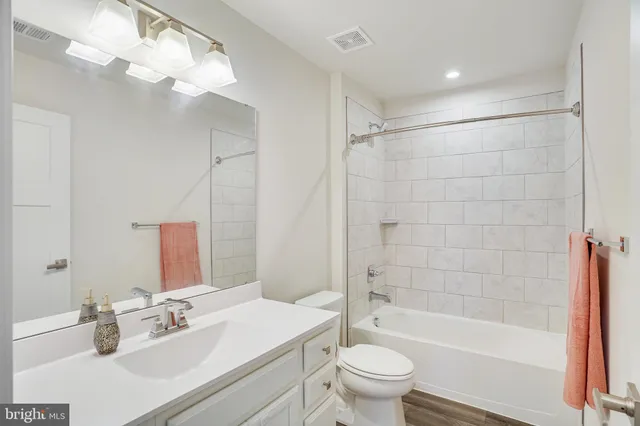 $575,000 | 484 Bridgepoint Drive, Fredericksburg, VA 22405