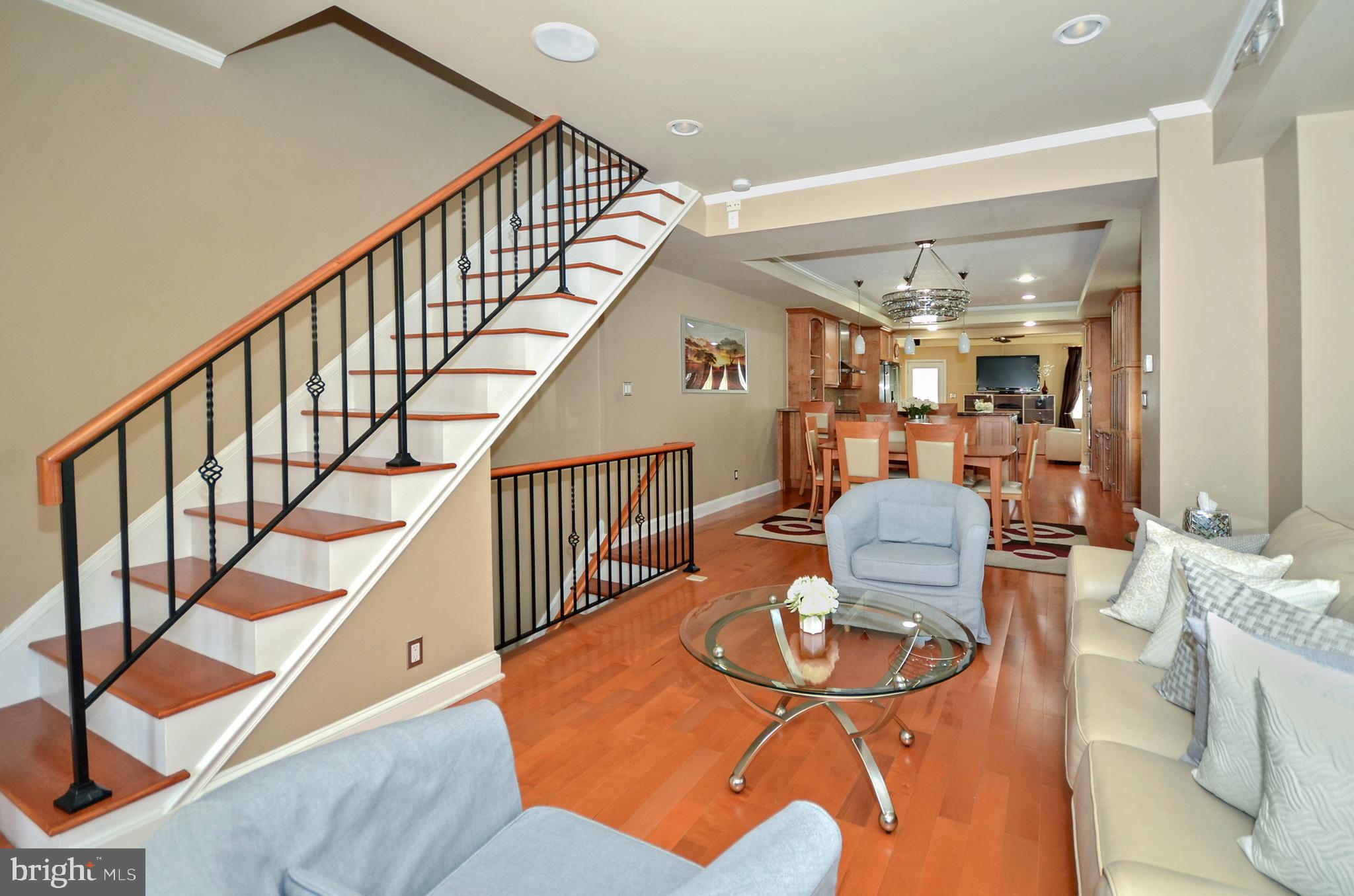 639 Rappolla Street Baltimore, MD 21224 - Photo 2 of 30 Living Rm