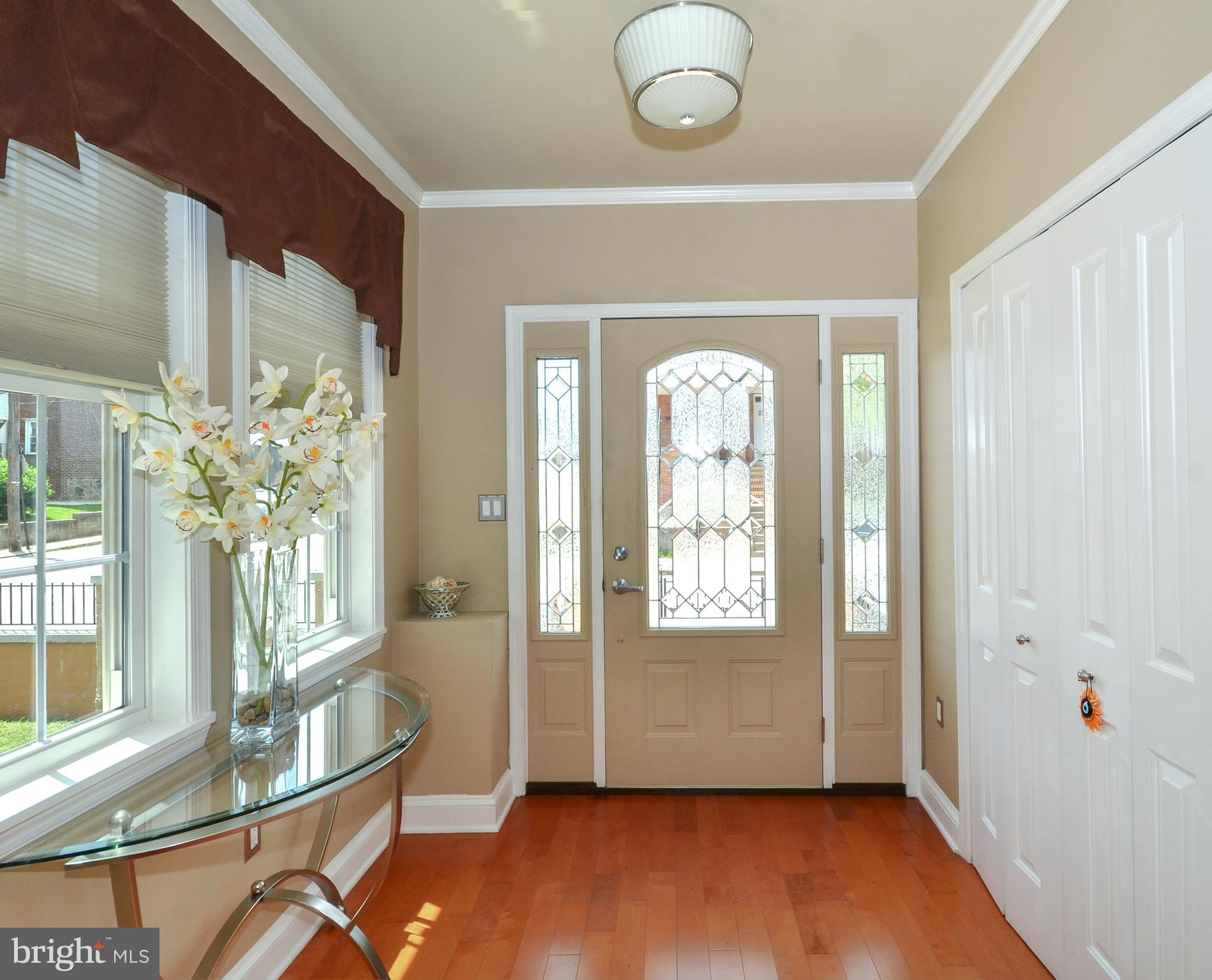 639 Rappolla Street Baltimore, MD 21224 - Photo 4 of 30 Foyer