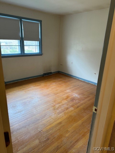 7707 Anoka Road Henrico, VA 23229 - Photo 19 of 21 2nd bed room featuring light hardwood / wood-style