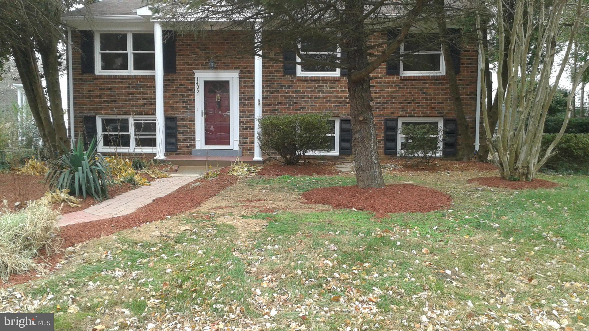 14031 Lindendale Road Woodbridge, VA 22193 - Photo 1 of 27 Exterior (Front)