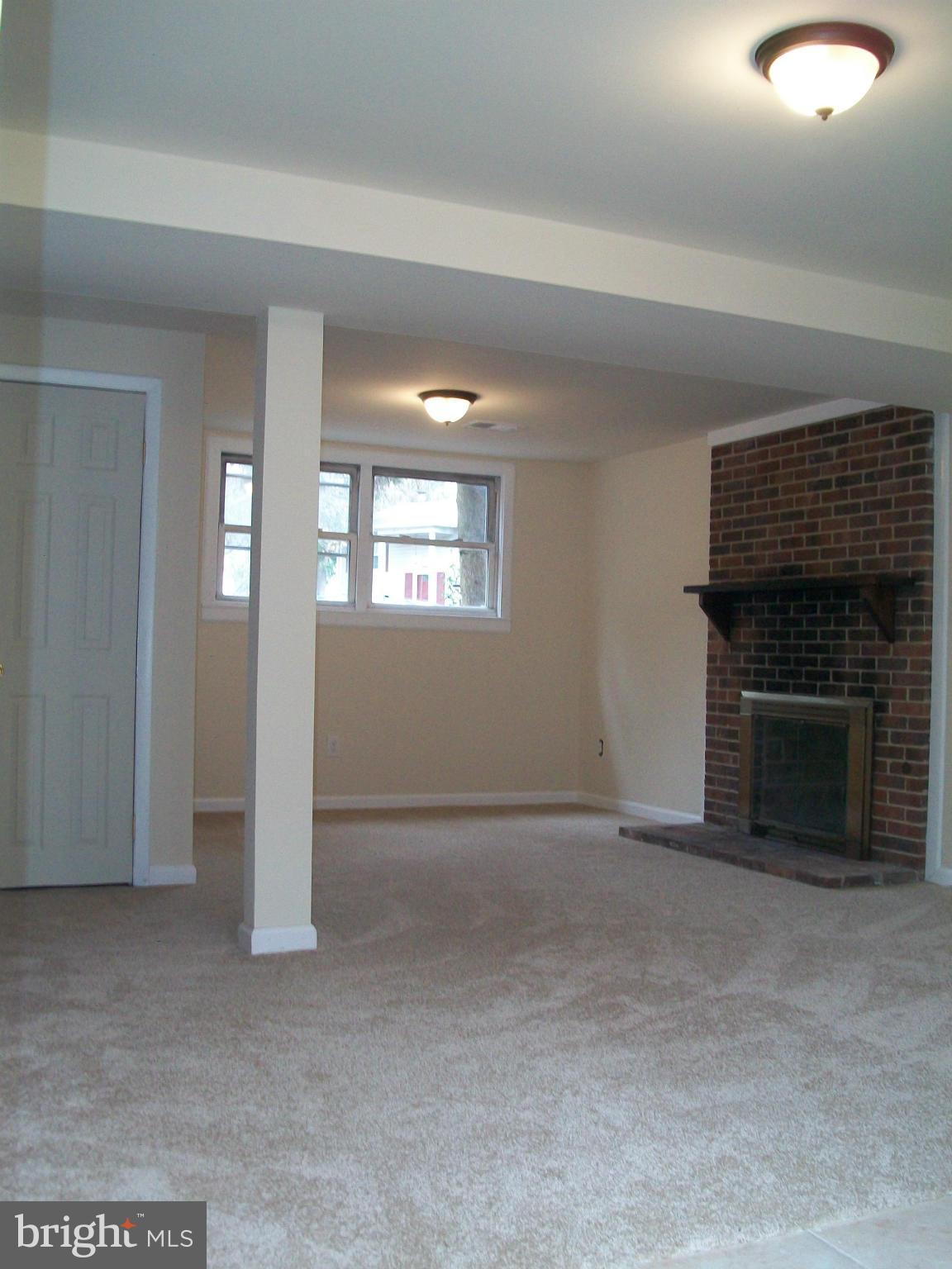 14031 Lindendale Road Woodbridge, VA 22193 - Photo 12 of 27 Family Room