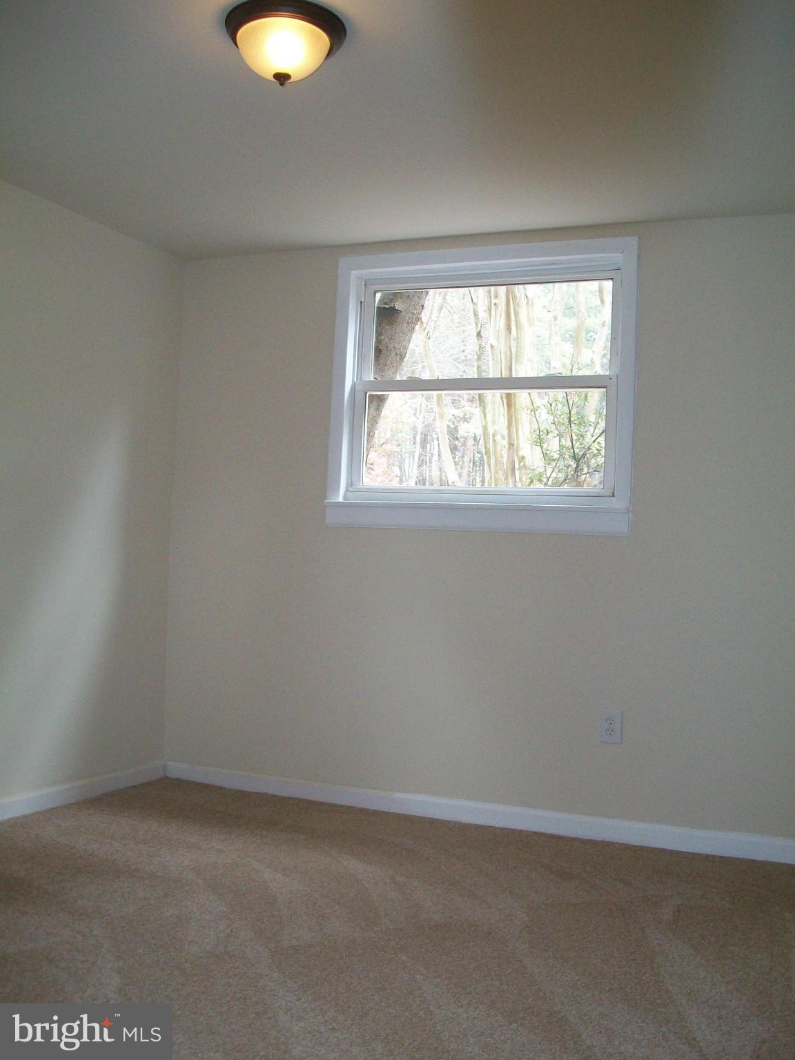 14031 Lindendale Road Woodbridge, VA 22193 - Photo 24 of 27 Bedroom