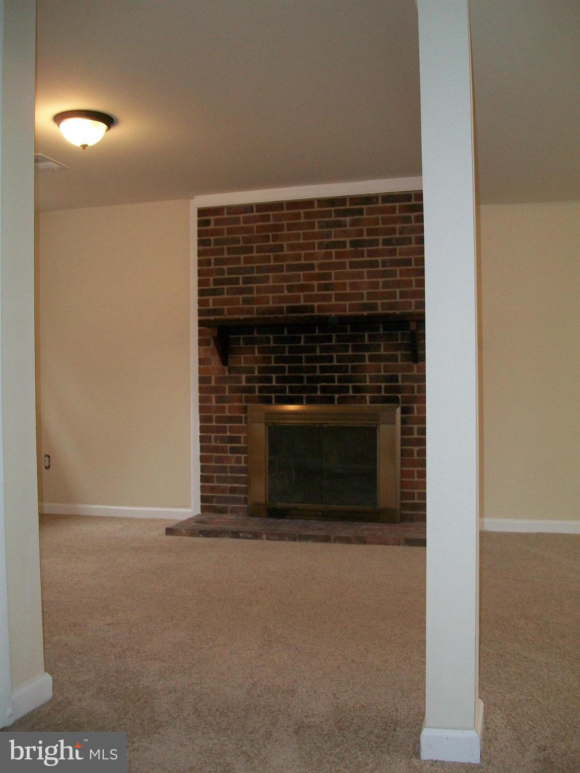 14031 Lindendale Road Woodbridge, VA 22193 - Photo 26 of 27 Family Room