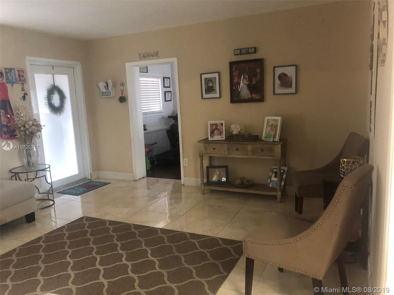 19265 Franjo Road Cutler Bay, FL 33157 - Photo 3 of 27