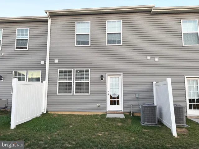 $375,000 | 7 Nelsons Way, Westampton, NJ 08060