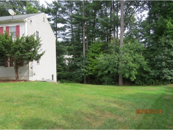 27 Bennington Road Nashua, NH 03064 - Photo 17 of 19