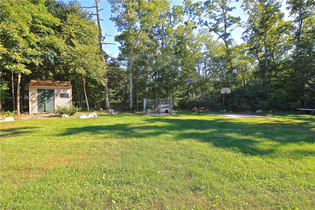 148 King Road Tiverton, RI 02878 - Photo 5 of 32