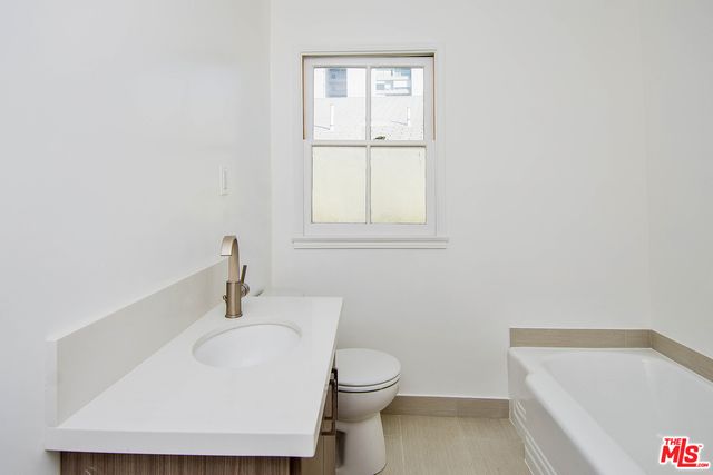 $2,650 | 8563 Holloway Drive, Unit 3/4, West Hollywood, CA 90069